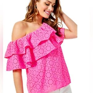 Lilly Pulitzer TRIXIE TOP in Raz Berry ,  XS orig$138.  New W/O tags